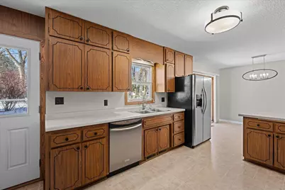 2567 Clarence Street, Maplewood, MN 55109 - Photo 12