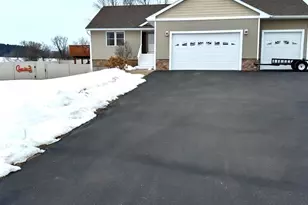 1021 167th St, Hammond, WI 54015 - Photo 1