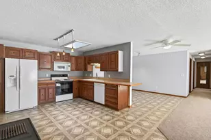 17 Marvy St, Circle Pines, MN 55014 - Photo 22