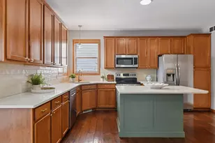 1120 Grove Cir, Victoria, MN 55386 - Photo 10