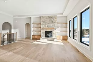 4003 Arbor Dr, Woodbury, MN 55129 - Photo 10