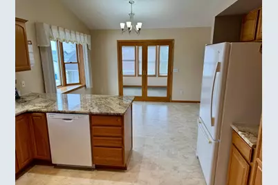 9 Williams Street, Lewiston, MN 55952 - Photo 6