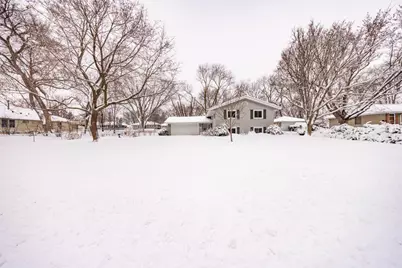 10924 Zenith Avenue S, Bloomington, MN 55431 - Photo 2