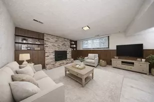 10924 Zenith Ave S, Bloomington, MN 55431 - Photo 20