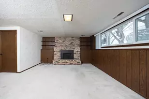 10924 Zenith Ave S, Bloomington, MN 55431 - Photo 22