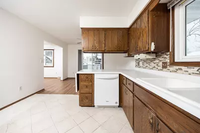 10924 Zenith Avenue S, Bloomington, MN 55431 - Photo 12