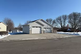 327 Golfview Dr, Albany, MN 56307 - Photo 4