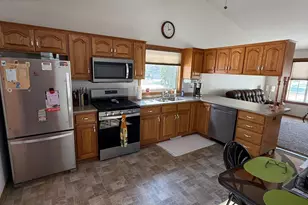 327 Golfview Dr, Albany, MN 56307 - Photo 6