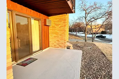 2700 Oxford Street N #104, Roseville, MN 55113 - Photo 2