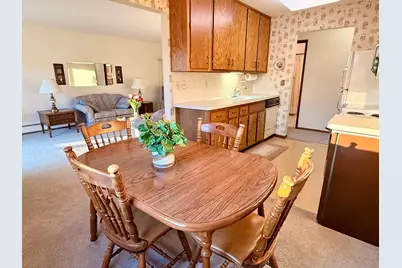 2700 Oxford Street N #104, Roseville, MN 55113 - Photo 10