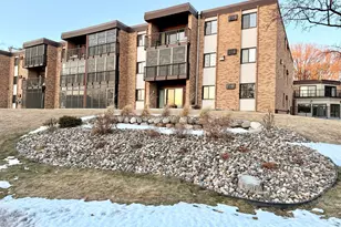 2700 Oxford St N, Roseville, MN 55113 - Photo 1