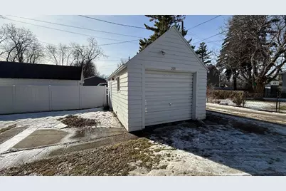 209 N 10th Street, Montevideo, MN 56265 - Photo 34