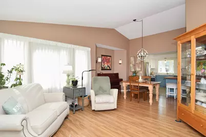 8807 Norway Street NW, Coon Rapids, MN 55433 - Photo 10