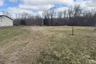 916 Jefferson Dr, Zumbrota, MN 55992 - Photo 1