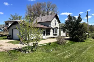 20 S Main St, McGregor, MN 55760 - Photo 4