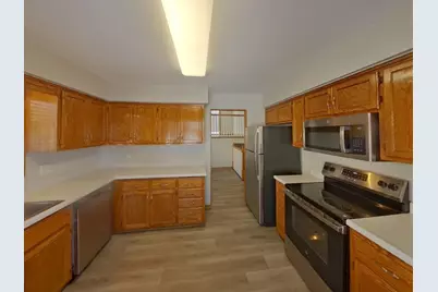 4350 Thornhill Lane, Vadnais Heights, MN 55127 - Photo 8