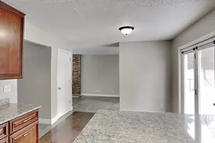 11893 Dunhill Rd, Eden Prairie, MN 55344 - Photo 10