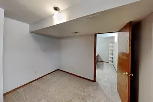 11893 Dunhill Rd, Eden Prairie, MN 55344 - Photo 28