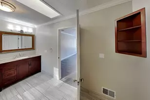 11893 Dunhill Rd, Eden Prairie, MN 55344 - Photo 26