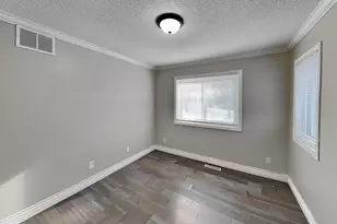 11893 Dunhill Rd, Eden Prairie, MN 55344 - Photo 18