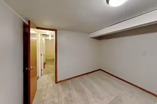 11893 Dunhill Rd, Eden Prairie, MN 55344 - Photo 16