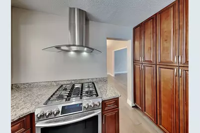 11893 Dunhill Road, Eden Prairie, MN 55344 - Photo 12