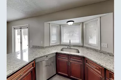 11893 Dunhill Road, Eden Prairie, MN 55344 - Photo 14