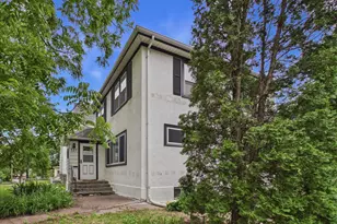 737 31st Ave N, Minneapolis, MN 55411 - Photo 2