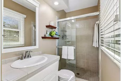 10027 Chowen Avenue S, Bloomington, MN 55431 - Photo 20