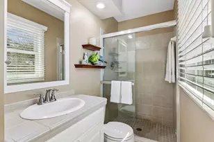 10027 Chowen Ave S, Bloomington, MN 55431 - Photo 20