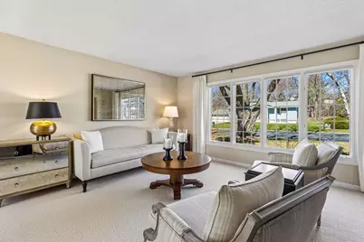 10027 Chowen Avenue S, Bloomington, MN 55431 - Photo 4