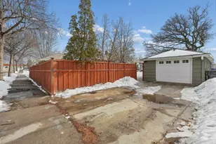 6100 Sheridan Ave S, Minneapolis, MN 55410 - Photo 32