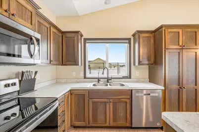 8594 Dolphin Road, Princeton, MN 55371 - Photo 10