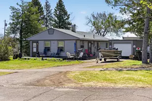 39 Edison Blvd, Silver Bay, MN 55614 - Photo 2