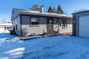 39 Edison Blvd, Silver Bay, MN 55614 - Photo 10