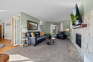 13710 Fair Oak Ct, Apple Valley, MN 55124 - Photo 6