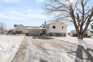 15720 Cicerone Path, Rosemount, MN 55068 - Photo 2