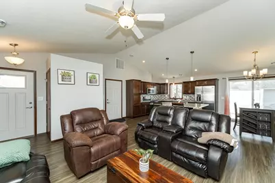 702 Southfork Place SE, Kasson, MN 55944 - Photo 8