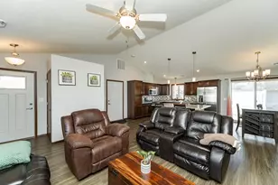 702 Southfork Pl SE, Kasson, MN 55944 - Photo 8