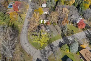 3048 Camelot Cir, Woodbury, MN 55125 - Photo 32