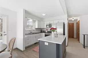 3048 Camelot Cir, Woodbury, MN 55125 - Photo 12