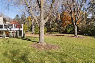 3048 Camelot Cir, Woodbury, MN 55125 - Photo 10