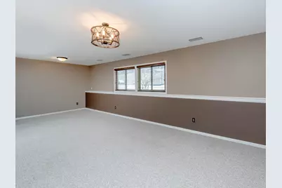 129 Hemlock Place, Vadnais Heights, MN 55127 - Photo 34