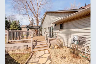 129 Hemlock Place, Vadnais Heights, MN 55127 - Photo 38