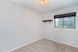 129 Hemlock Pl, Vadnais Heights, MN 55127 - Photo 20