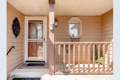 129 Hemlock Place, Vadnais Heights, MN 55127 - Photo 2