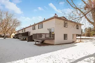 8525 Maplebrook Pkwy N, Brooklyn Park, MN 55445 - Photo 16