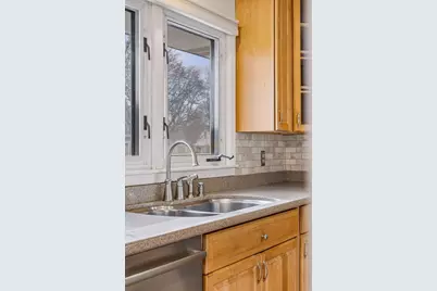 1025 Colby Street, Saint Paul, MN 55116 - Photo 10