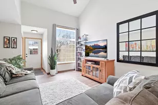 588 Spruce Dr, Hudson, WI 54016 - Photo 4