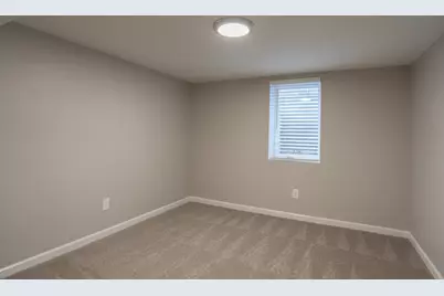 6418 Knoll Street N, Golden Valley, MN 55427 - Photo 12